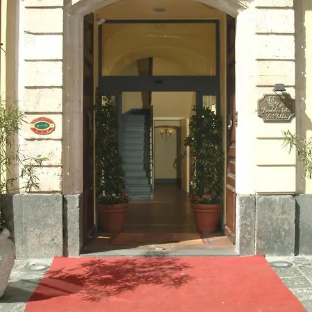 La Hotel